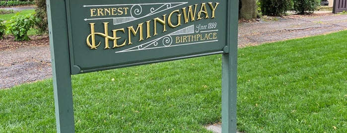 Birthplace Home of Ernest Hemingway is one of Chicago.