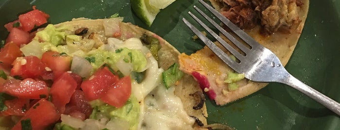 Wapo Taco is one of Lieux qui ont plu à Omi.