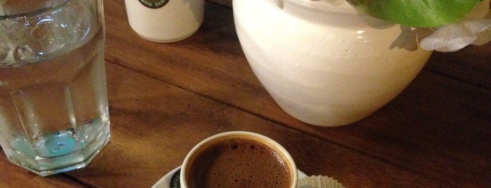 Kahve Durağı is one of Lugares favoritos de uzman.