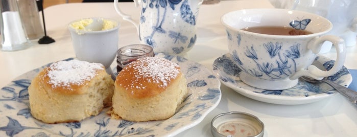 The Tea Terrace is one of Lieux sauvegardés par Queen.