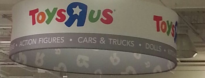 Toys"R"Us is one of Inezさんのお気に入りスポット.
