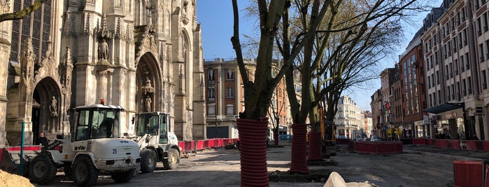 Parvis Saint-Maurice is one of Lille France.