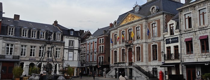 Grand Place is one of Luksemburg.