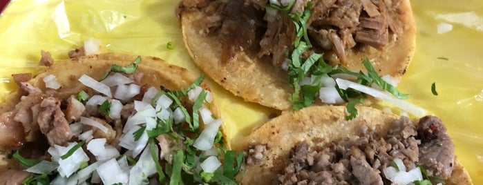 Tacos Guadalajara is one of Tempat yang Disukai Will.