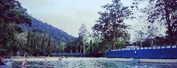 Bentong HotSpring | Kolam Air Panas Bentong | 文冬热水湖 is one of สถานที่ที่ Dinos ถูกใจ.