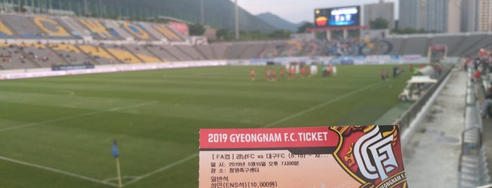 Changwon Football Center Main Stadium is one of K League 2 (S.Korean professional soccer) Stadiums.