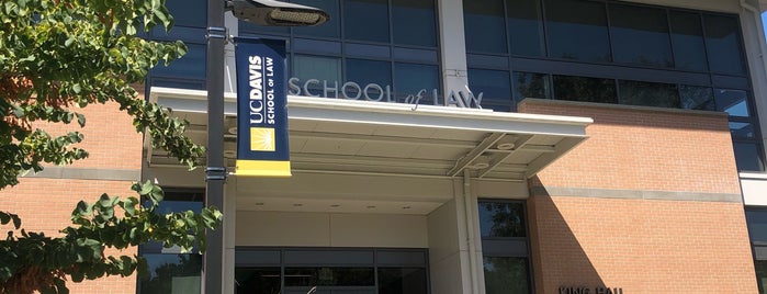 UC Davis School of Law is one of Edwina : понравившиеся места.