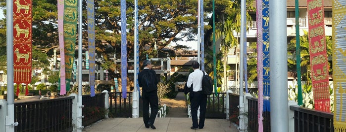 The Bridge @Le Meridien Chiang Rai is one of Paulo'nun Beğendiği Mekanlar.