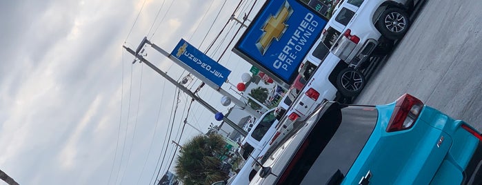 Dyer Chevrolet Fort Pierce is one of Kyraさんのお気に入りスポット.