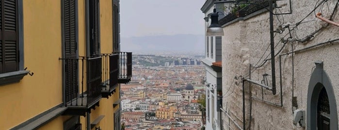 Pedamentina a San Martino is one of Napoli Tops.