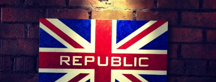 Republic Bar & Restaurant is one of Posti che sono piaciuti a Daniil.