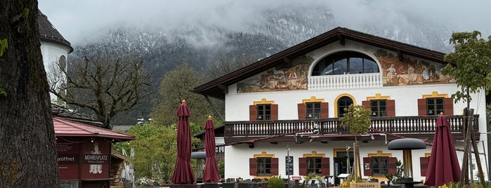 Garmisch-Partenkirchen is one of Города для путешествий.