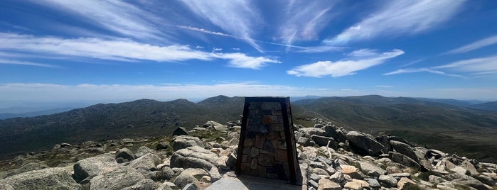 Mt Kosciuzko Summit is one of Favourite places in the world.