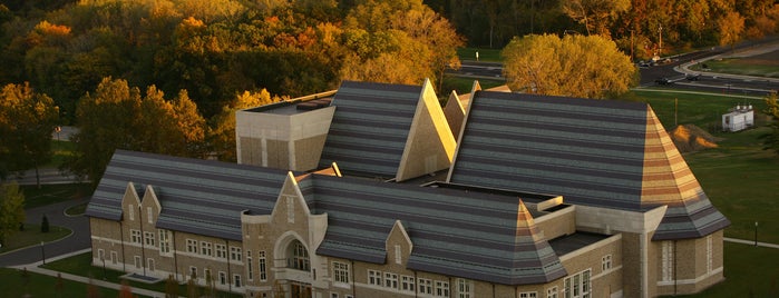 DeBartolo Performing Arts Center And Browning Cinema is one of Notre Dame Student Life.