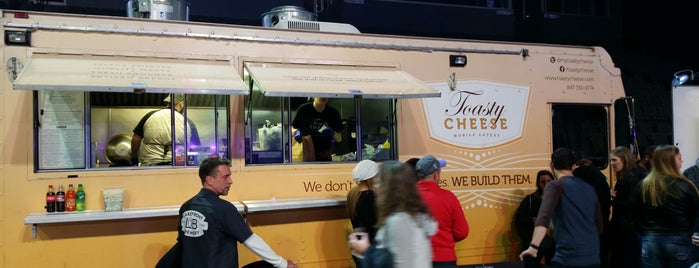 Toasty Cheese Mobile Eatery is one of Rockin the suburbs.