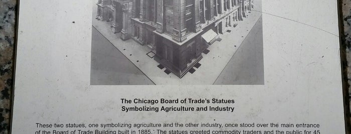 Chicago Board of Trade Statues is one of Tempat yang Disukai Robert.