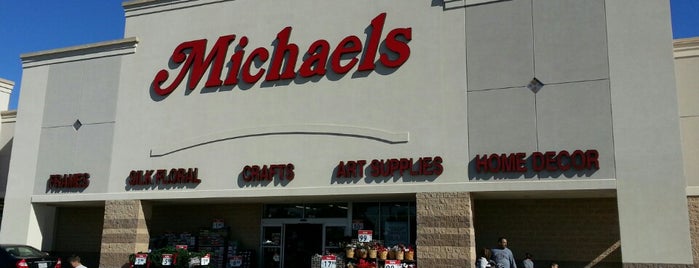 Michaels is one of สถานที่ที่ Veronica ถูกใจ.