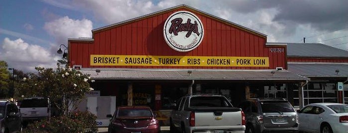 Rudy's Country Store And Bar-B-Q is one of Veronica'nın Beğendiği Mekanlar.