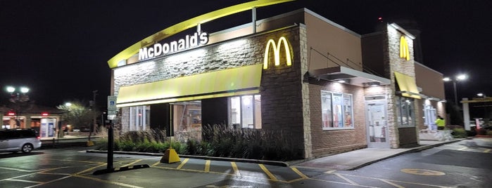 McDonald's is one of Guide to Mundelein's best spots.