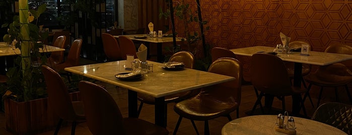 Rosso Lounge Restorant is one of الحسا.