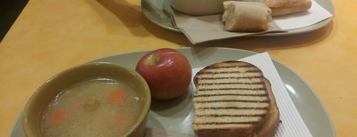 Panera Bread is one of Best Restaurant and Pizza all over the World.
