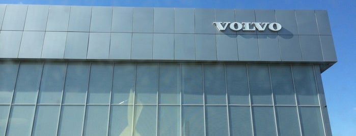 Volvo car Саратов is one of Elena'nın Beğendiği Mekanlar.