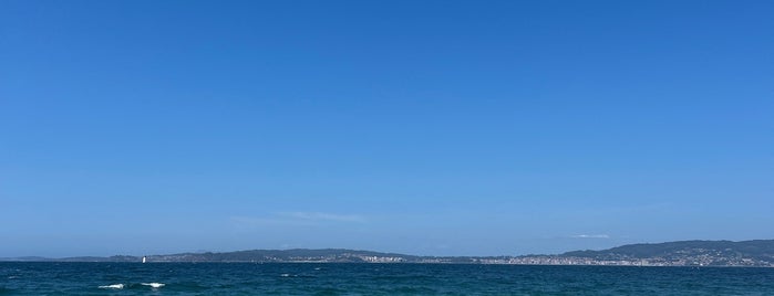 Playa De Tulla is one of Peninsula Morrazo.