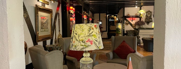 The Smokehouse Hotel & Restaurant is one of Locais curtidos por Maŗċ.