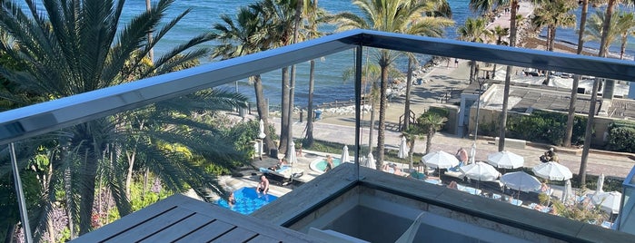 Rooftop Hotel Amare is one of Marbella.