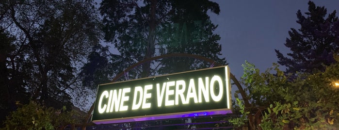 Cine de Verano Parque Calero is one of El Carmen/Quintana/Pueblo Nuevo/Ciudad Lineal.