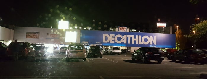 Decathlon is one of สถานที่ที่ Luca ถูกใจ.