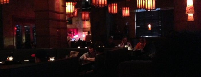 P.F. Chang's is one of Locais curtidos por Rey.