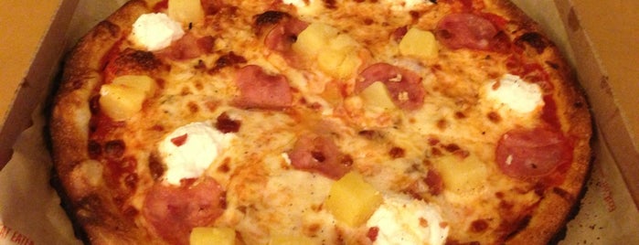 Blaze Pizza is one of Lugares favoritos de Patrick.