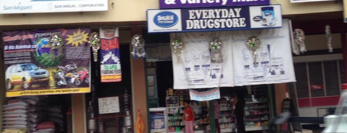 Everyday Drug & Variety Mart is one of Tempat yang Disukai Midnight.