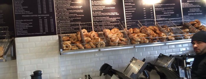 Brothers Bagels is one of Lugares favoritos de James.