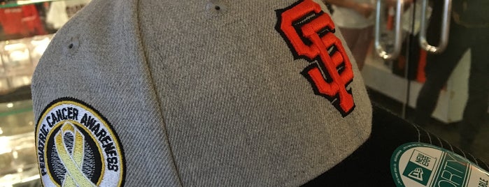 Giants Dugout Store is one of Hotel Griffon + Foursquare Guide to FiDi.
