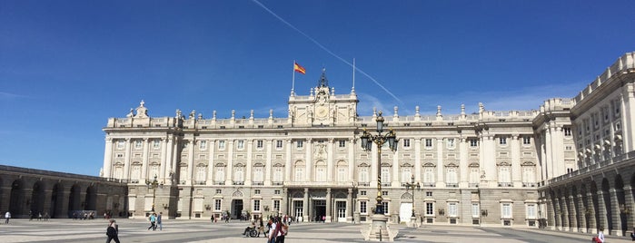 Palais royal de Madrid is one of Spain.