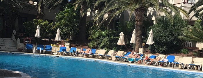 Suite Hotel Atlantis Fuerteventura Resort is one of Hoteles.
