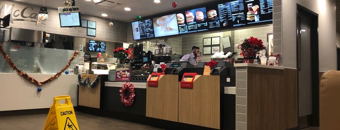 McDonald's is one of Tempat yang Disukai Josh.
