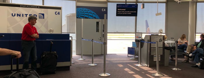 Gate C4 is one of martínさんのお気に入りスポット.