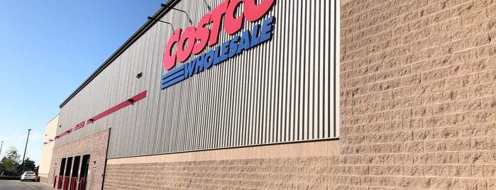 Costco is one of Orte, die C gefallen.
