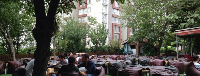 Yaren Cafe & Restaurant is one of Istanbul Shisha.