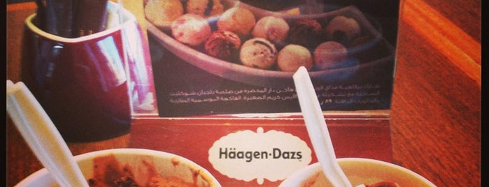 Häagen-Dazs is one of Orte, die Karol gefallen.