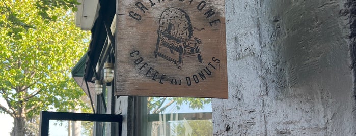 Grindstone Coffee & Donuts is one of Rachel's Hamptons.