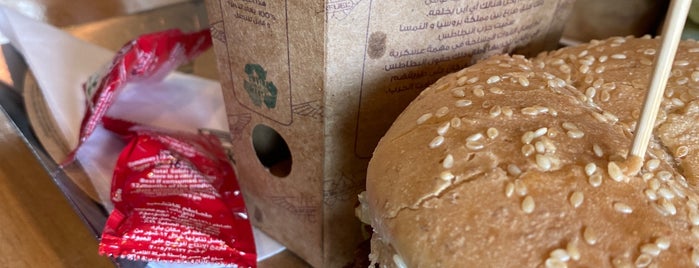 BurgerFuel is one of Vegetarian Options in Riyadh.