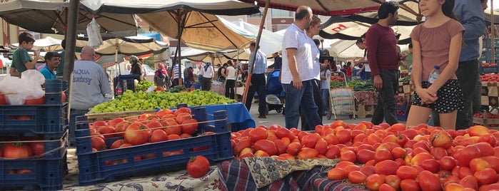 Köylü Pazarı is one of cafeler.