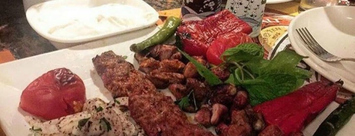 Beyoglu Nevzade Restaurant & Bar is one of Zelişşşşさんのお気に入りスポット.