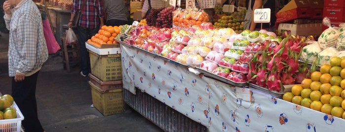 Ton Payom Market is one of Marketplace ￥.