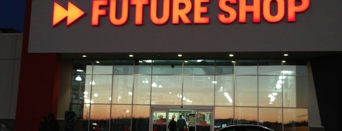 Future Shop is one of Lugares favoritos de Greg.