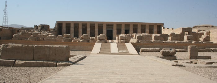 Abydos is one of Egipto.